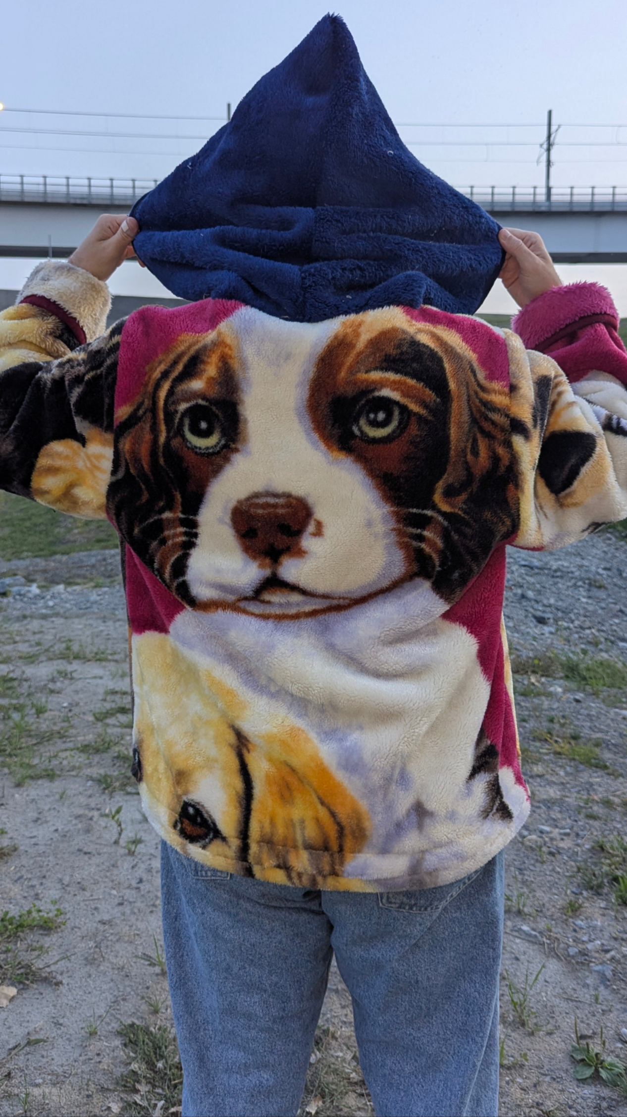 Hoodie « Chiots chiots », LARGE