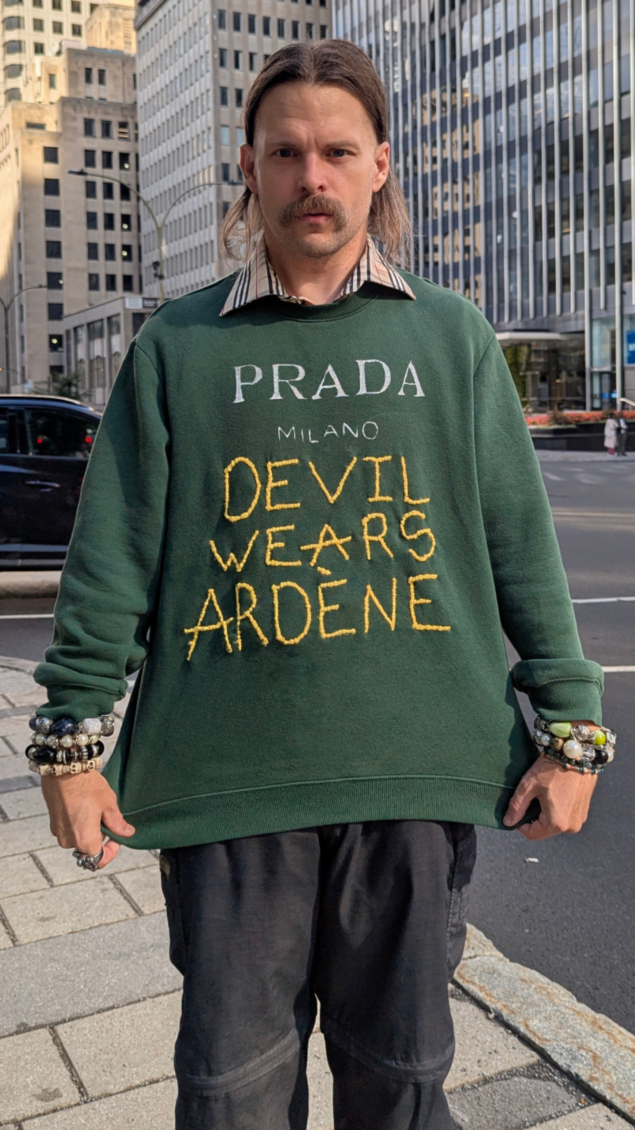 Sweater « Devil Wears », MEDIUM