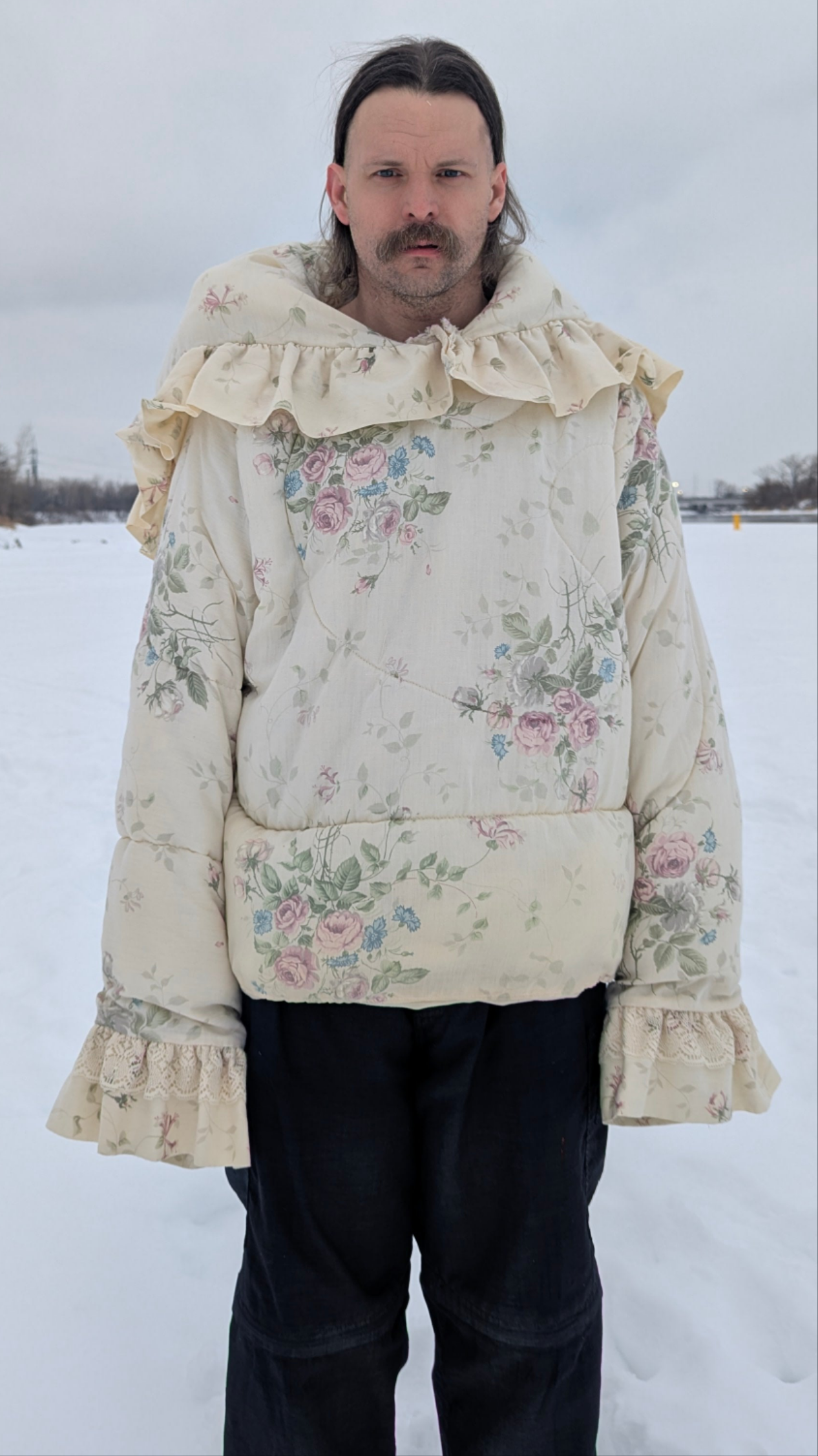 Hoodie « Jardin dentellé », LARGE