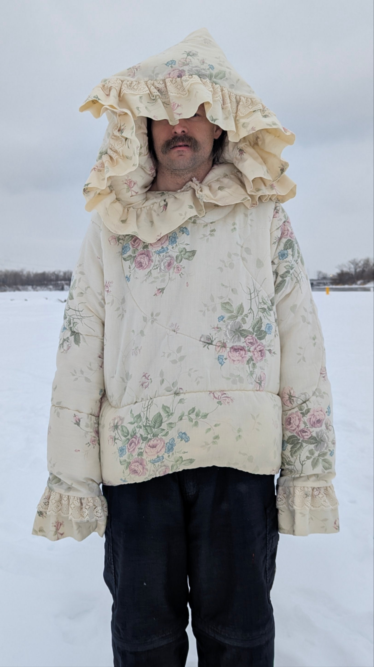 Hoodie « Jardin dentellé », LARGE