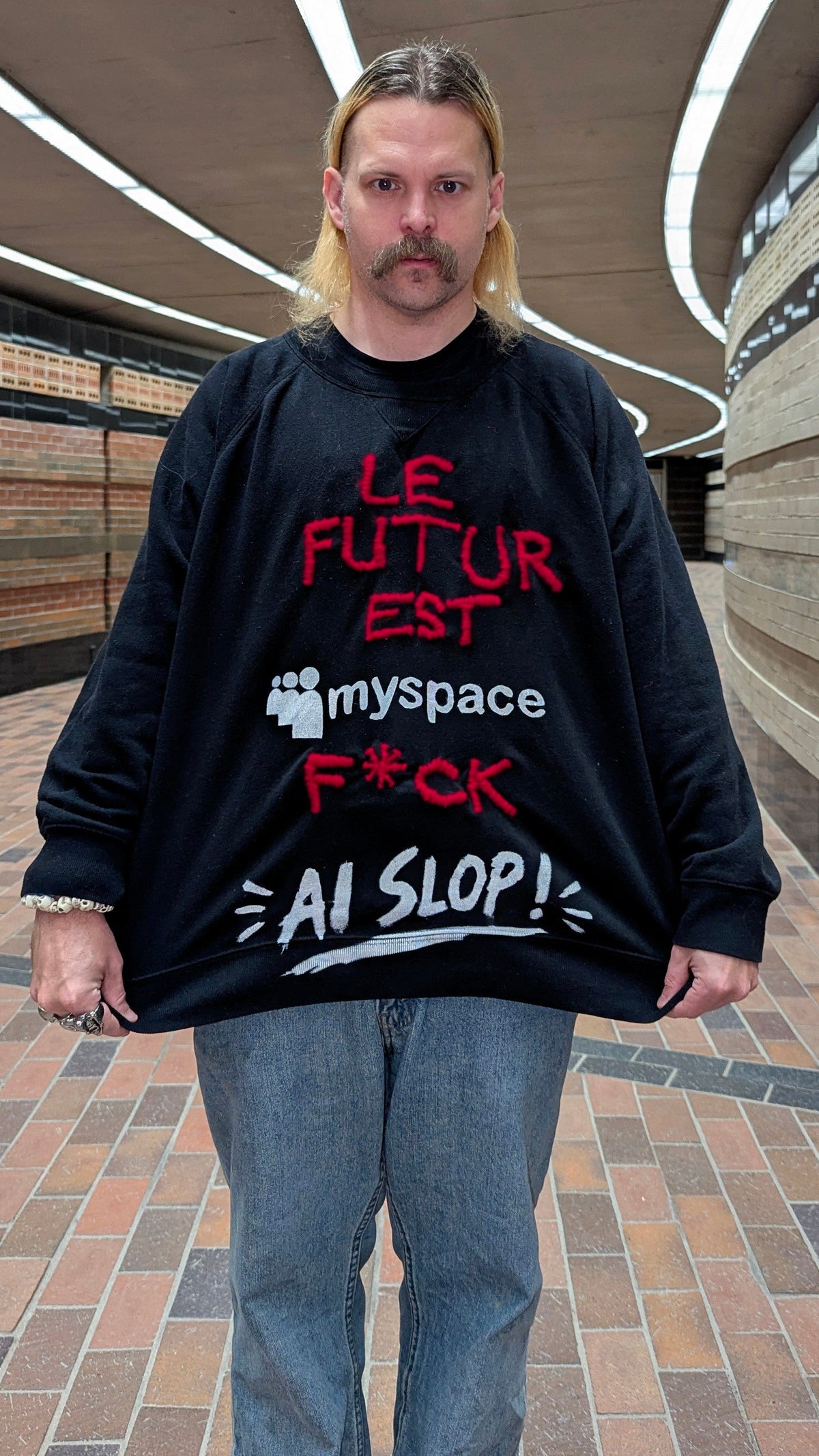 Sweater « Le futur est mspace », XXL