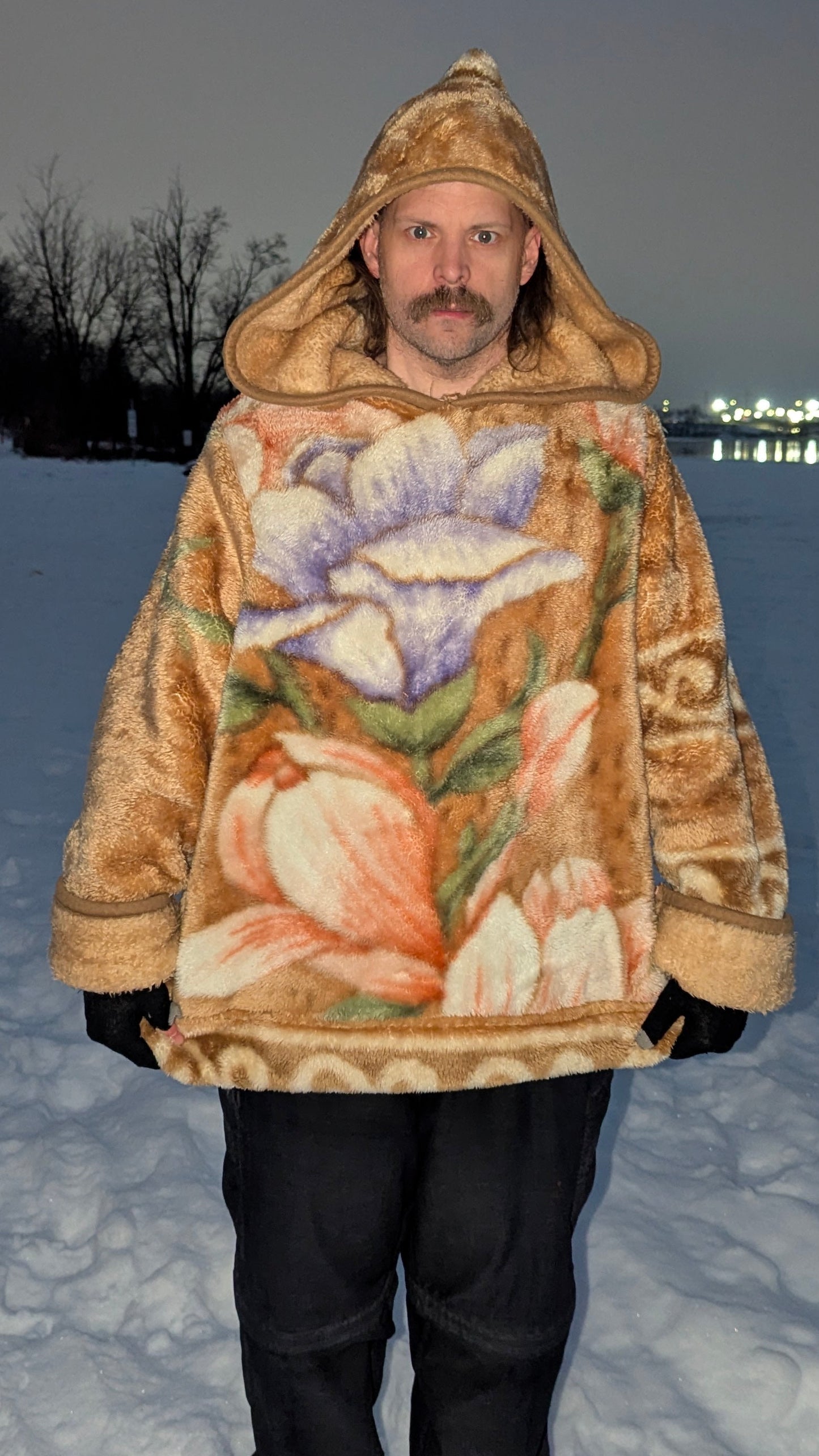 Hoodie « Fleurs hivernales », XL