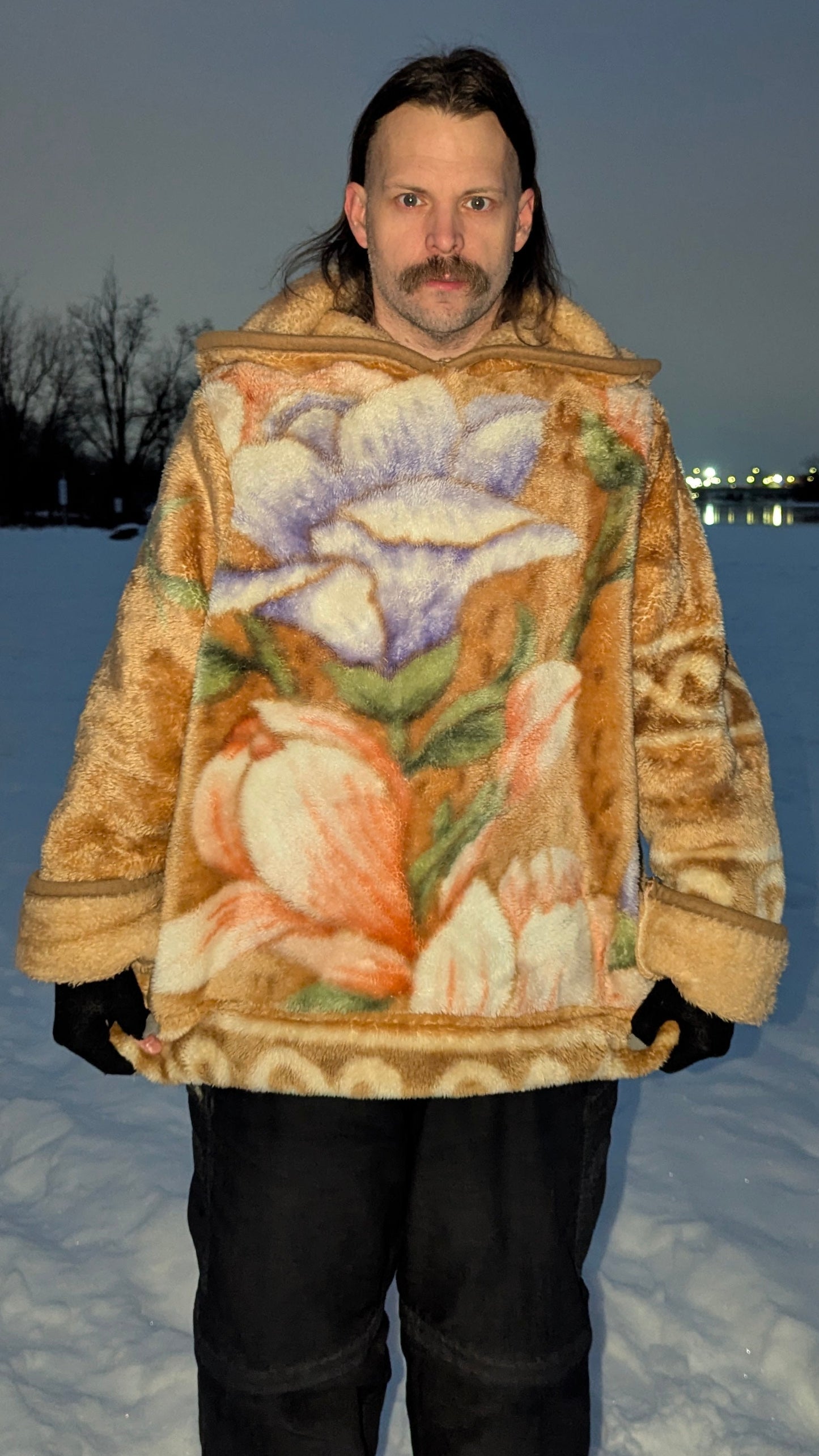 Hoodie « Fleurs hivernales », XL