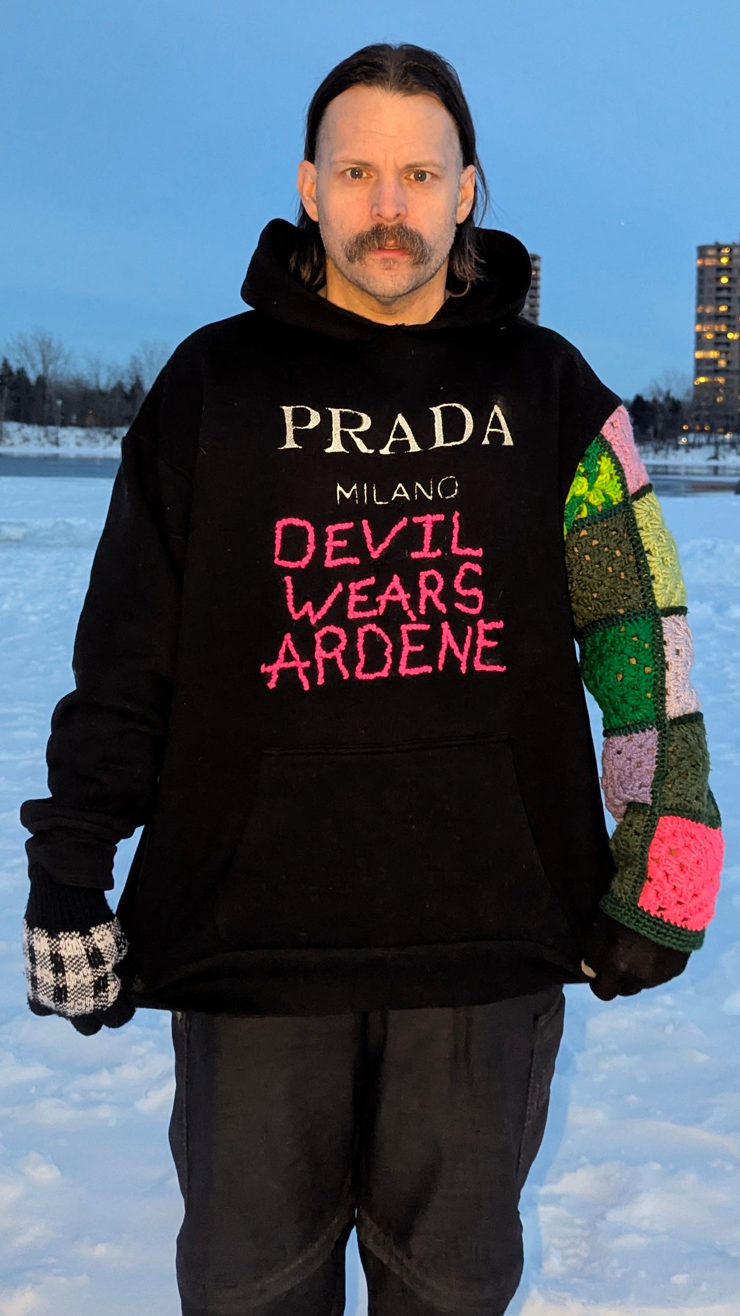 Hoodie « Devil Wears », LARGE