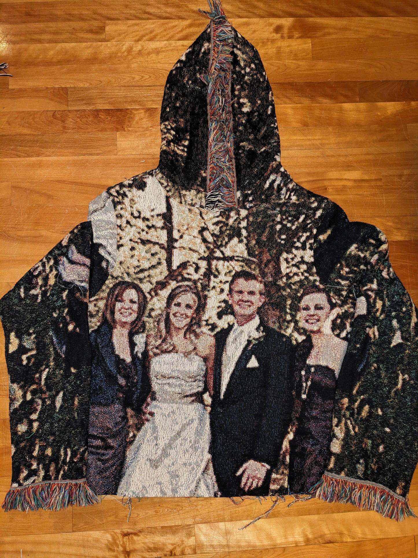 Hoodie en tapisserie tissée « Unknown family  », LARGE